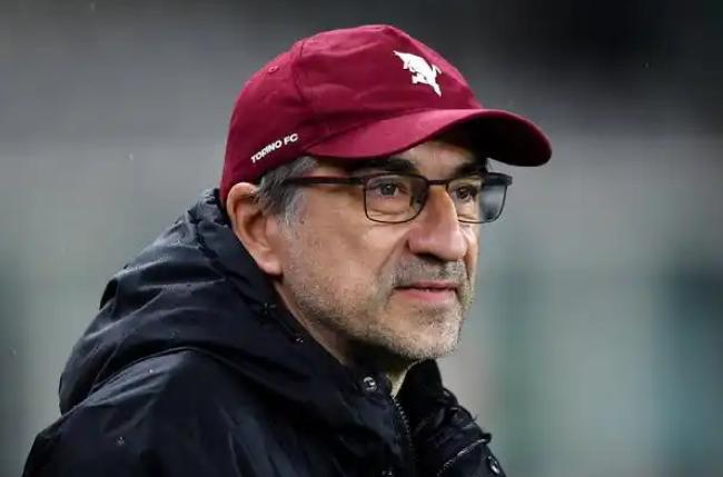 ����ŵ��ǰ������˧�����潫���ϰ��նؽ���ǩԼ