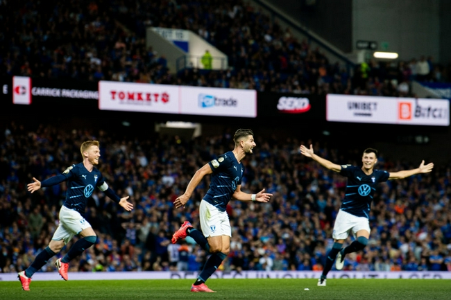 ����Ĭ�ͳ�սʤ����˹��������