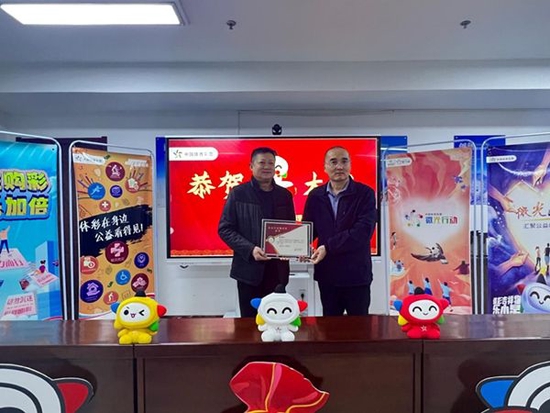 ʡ������ĸ������׸գ��ң�Ϊ��ʹ��ż�֤�ٰ䷢֤��