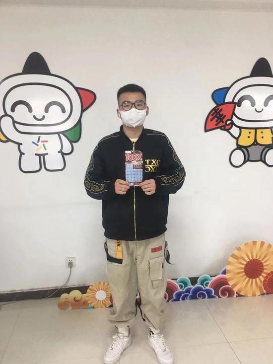 �н���С���ֳ��н���Ʊ����